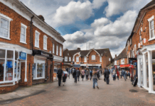 How To Find A Escort In Crawley UK: Expert Tips For Success