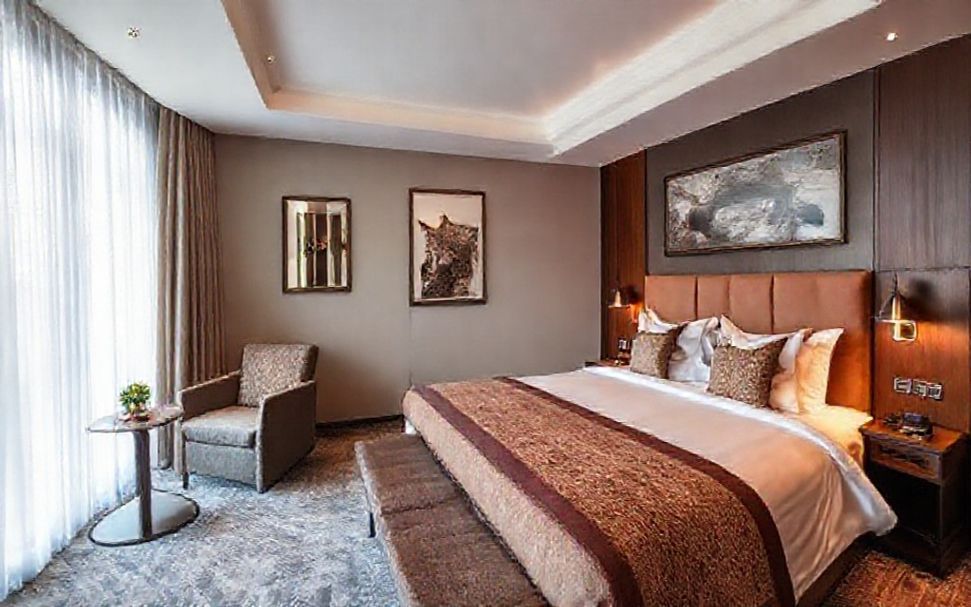 How to Choose the Best Luxury Hotel in Crawley for Your Stay*