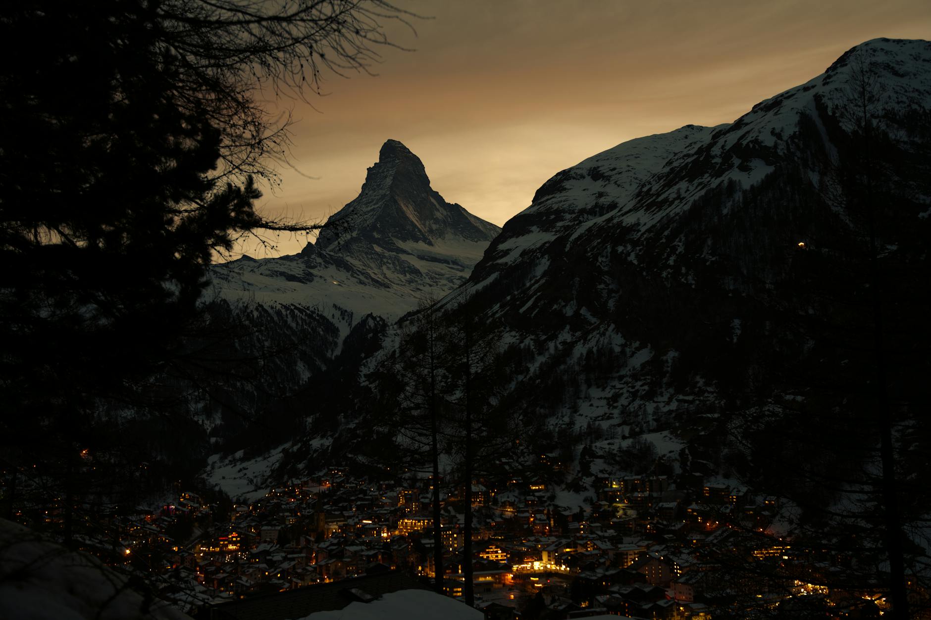 5 Key Battles That Will Decide the Bolton vs Crawley Town Promotion Clash*