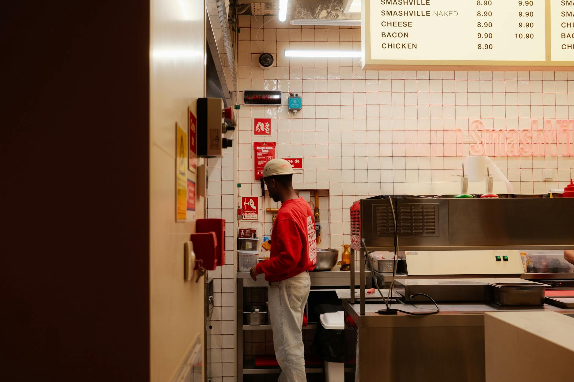 How to Order the Perfect Five Guys Burger in Crawley*