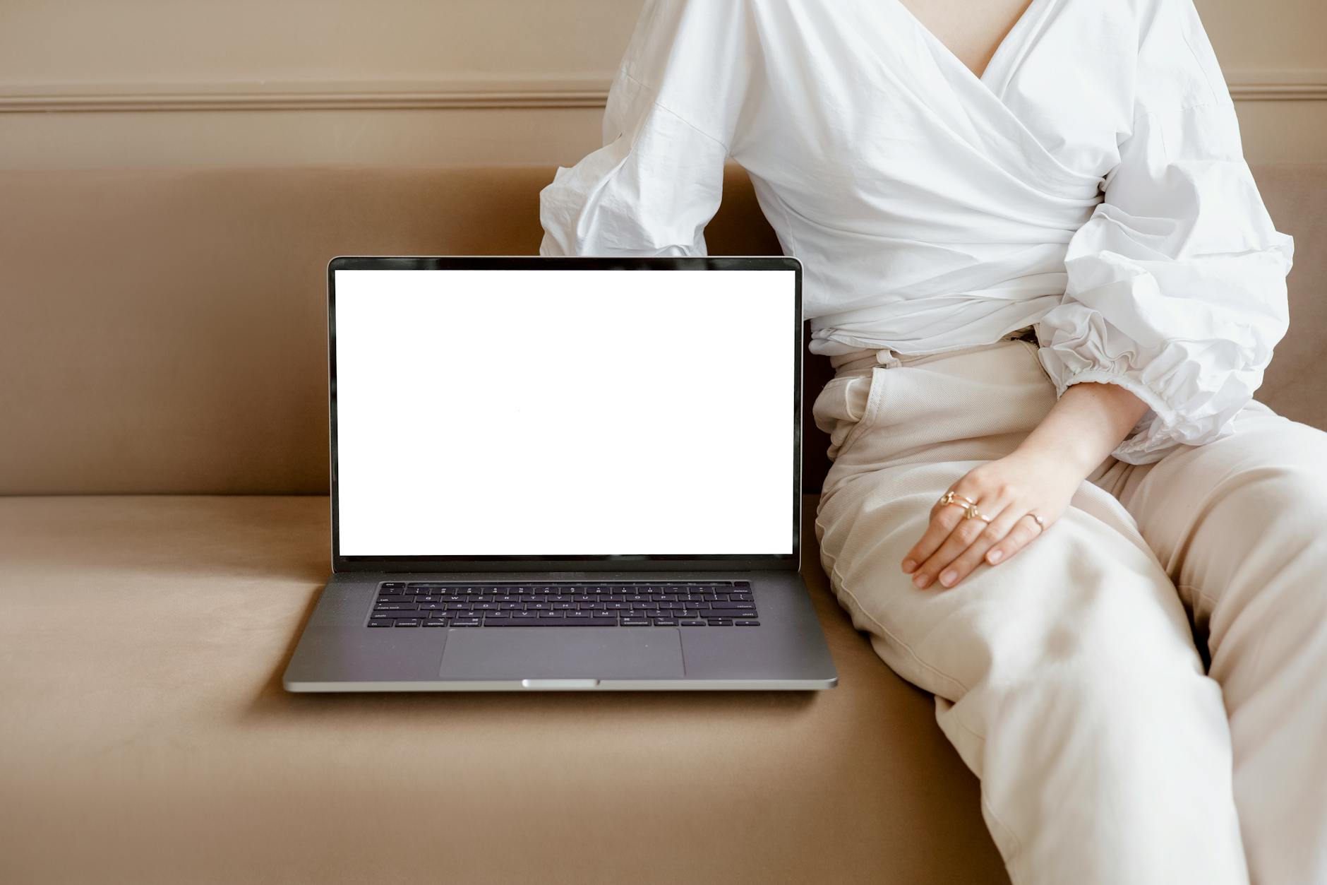 Why Ford Crawley Manor Royal is the Ultimate Choice for Modern Living*