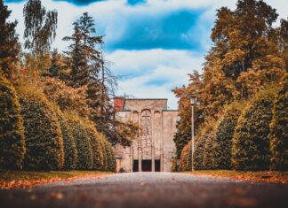 Peaceful Farewells at Surrey & Sussex Crematorium, Crawley