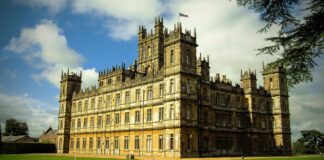 Edith Crawley: The Unseen Strength of Downton Abbey