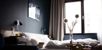 Enjoy a Comfortable Stay at Holiday Inn Crawley, West Sussex