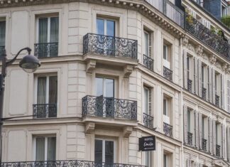 Luxury Stay at Crowne Plaza Gatwick Crawley – Perfect for Business & Leisure