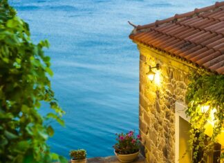 Discover the Best Eating Spots in Crawley for a Delicious Experience